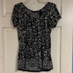 Axcess Monochrome Abstract Women's Blouse